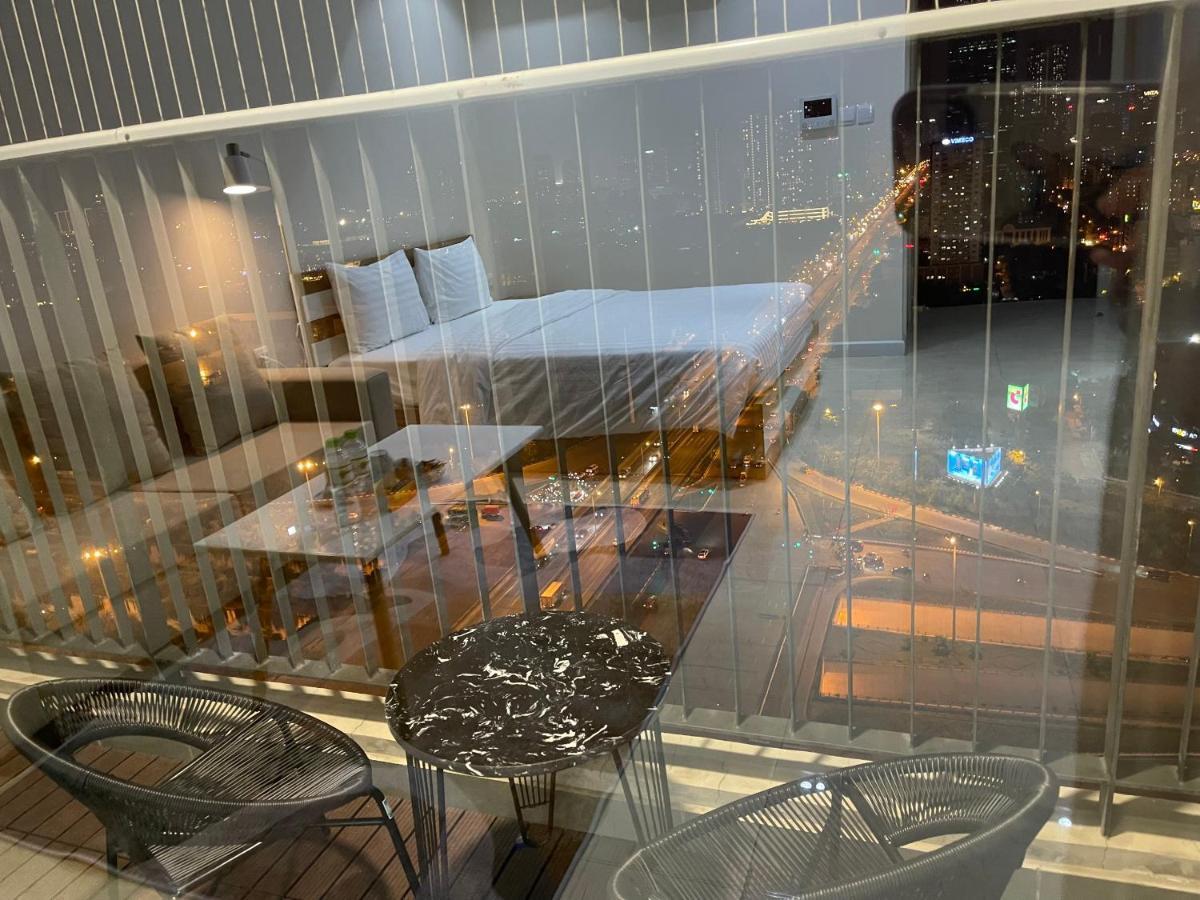 Gavi Home - Luxury Apartment D'Capitale Tran Duy Hung Ha Noi ハノイ市 エクステリア 写真